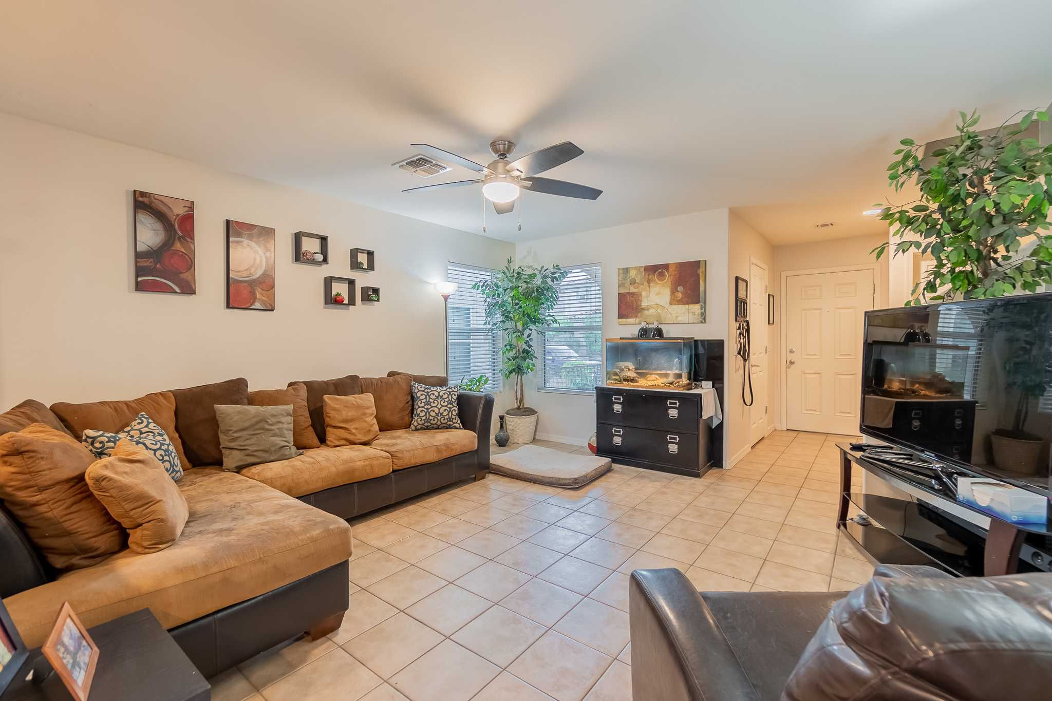 7639 East Valley Overlook Drive, Tucson, AZ, USA, 85710 - Thumbnail 4