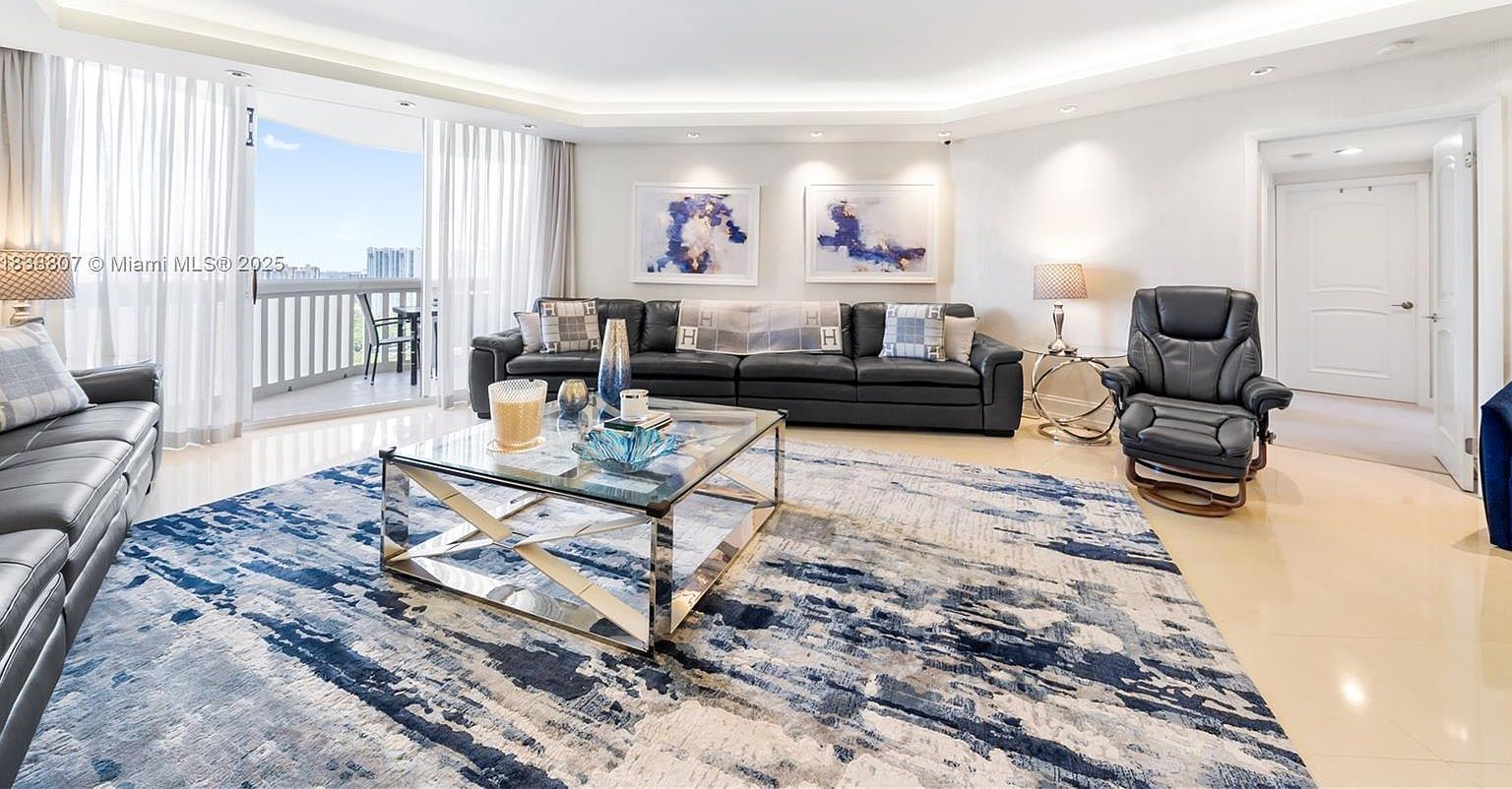 2000 Island Blvd APT 2409 Aventura, FL 33160 - Thumbnail 4