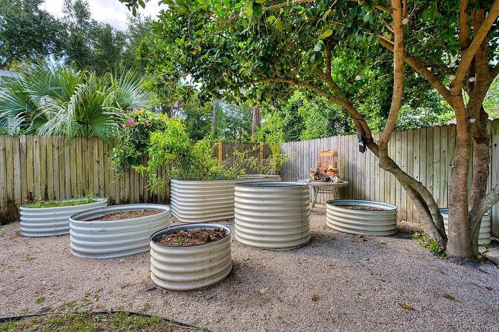 168 21st Ave Apalachicola, FL 32320 - Thumbnail 4