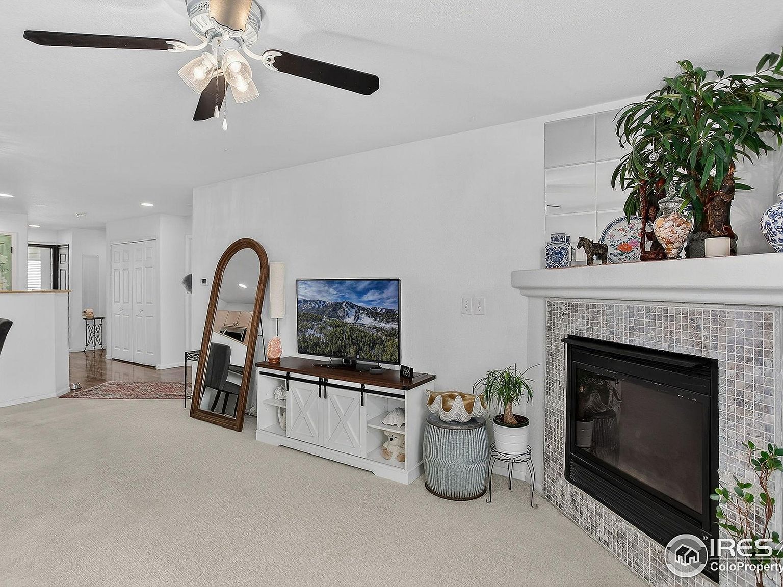 1525 Oak Creek Dr Loveland, CO 80538 - Thumbnail 4