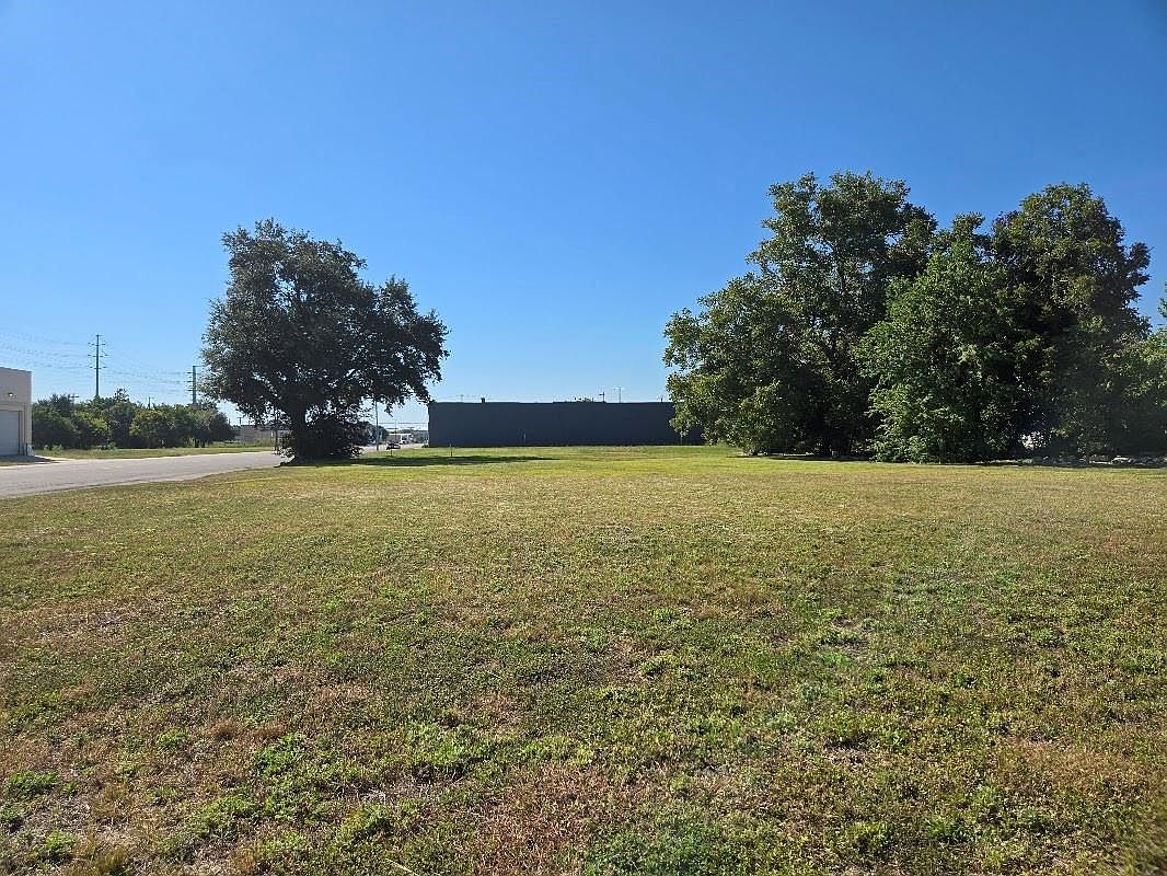 9 Texas Ave LOT 9 Texas City, TX 77590 - Thumbnail 4