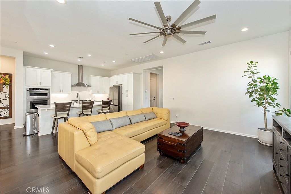 11828 Wandering Way Corona, CA 92883 - Thumbnail 4