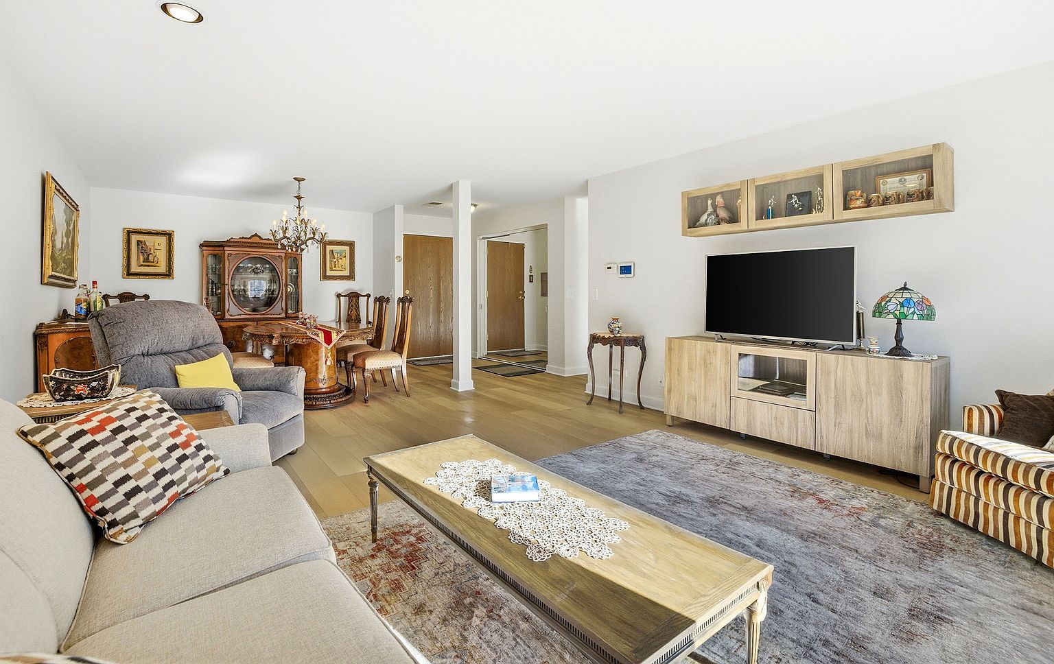 815 Leicester Rd #109 Elk Grove Village, IL 60007 - Thumbnail 4