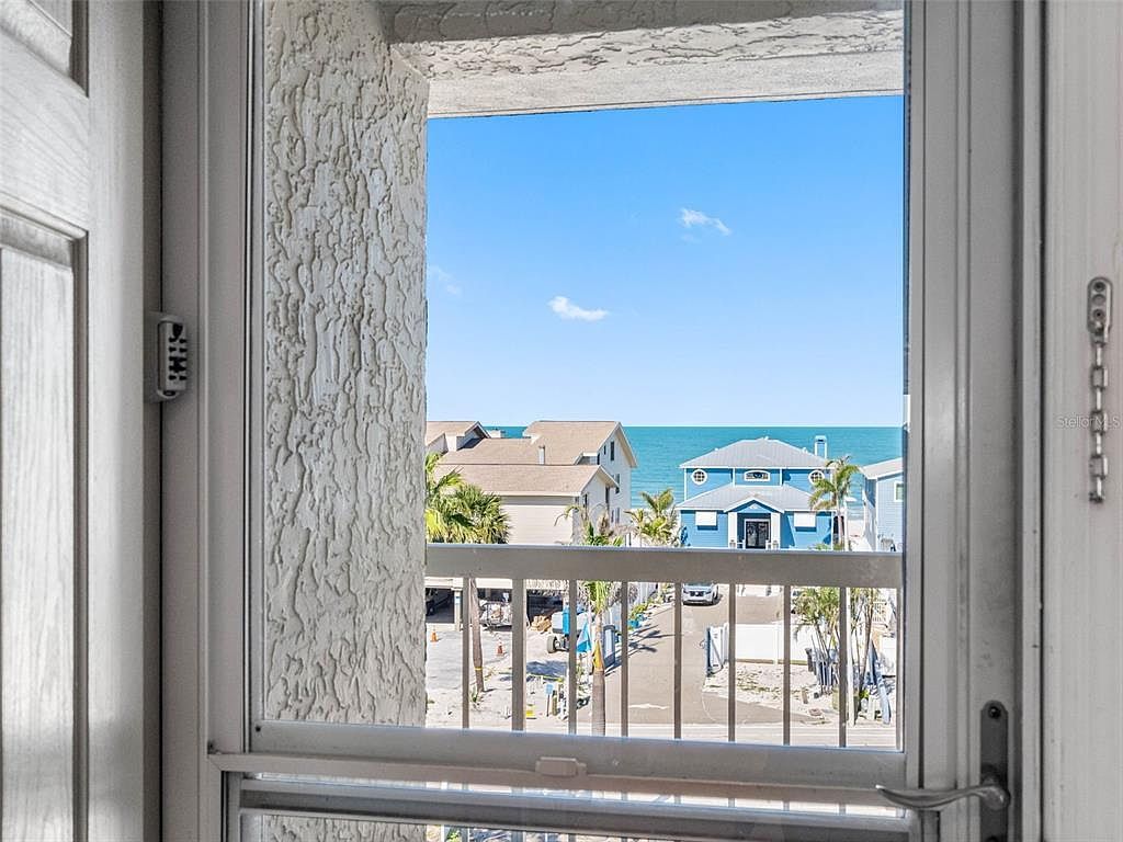 19925 Gulf Blvd APT 402 Indian Shores, FL 33785 - Thumbnail 4