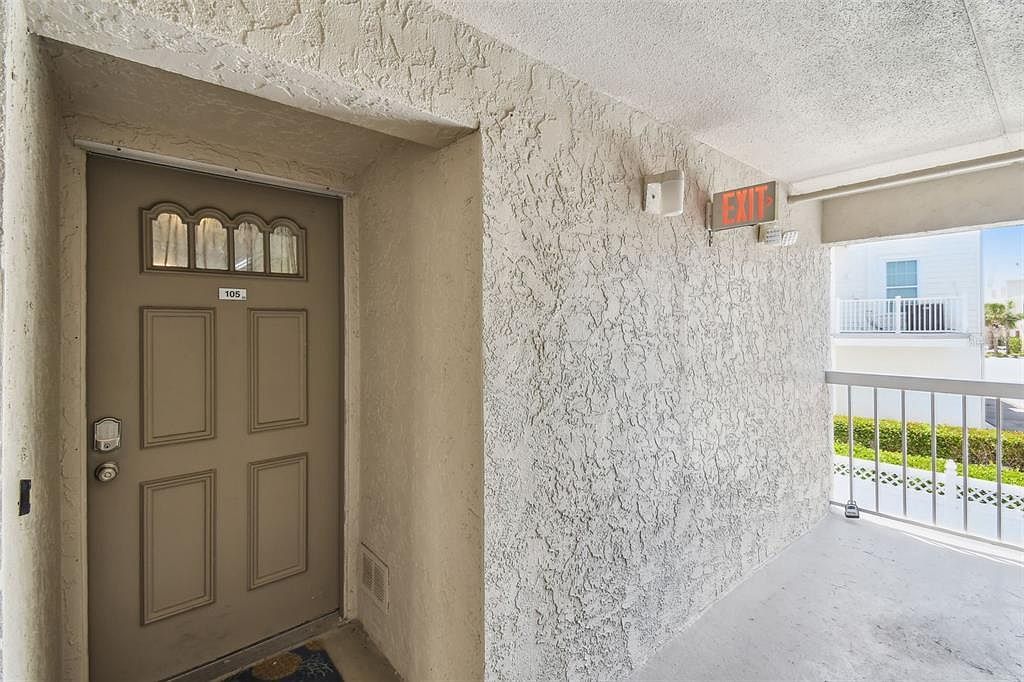 19925 Gulf Blvd APT 105 Indian Shores, FL 33785 - Thumbnail 4