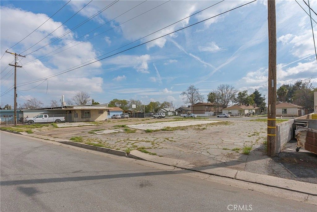 217 Niles Pl Lot 22-26 Bakersfield, CA 93305 - Thumbnail 4