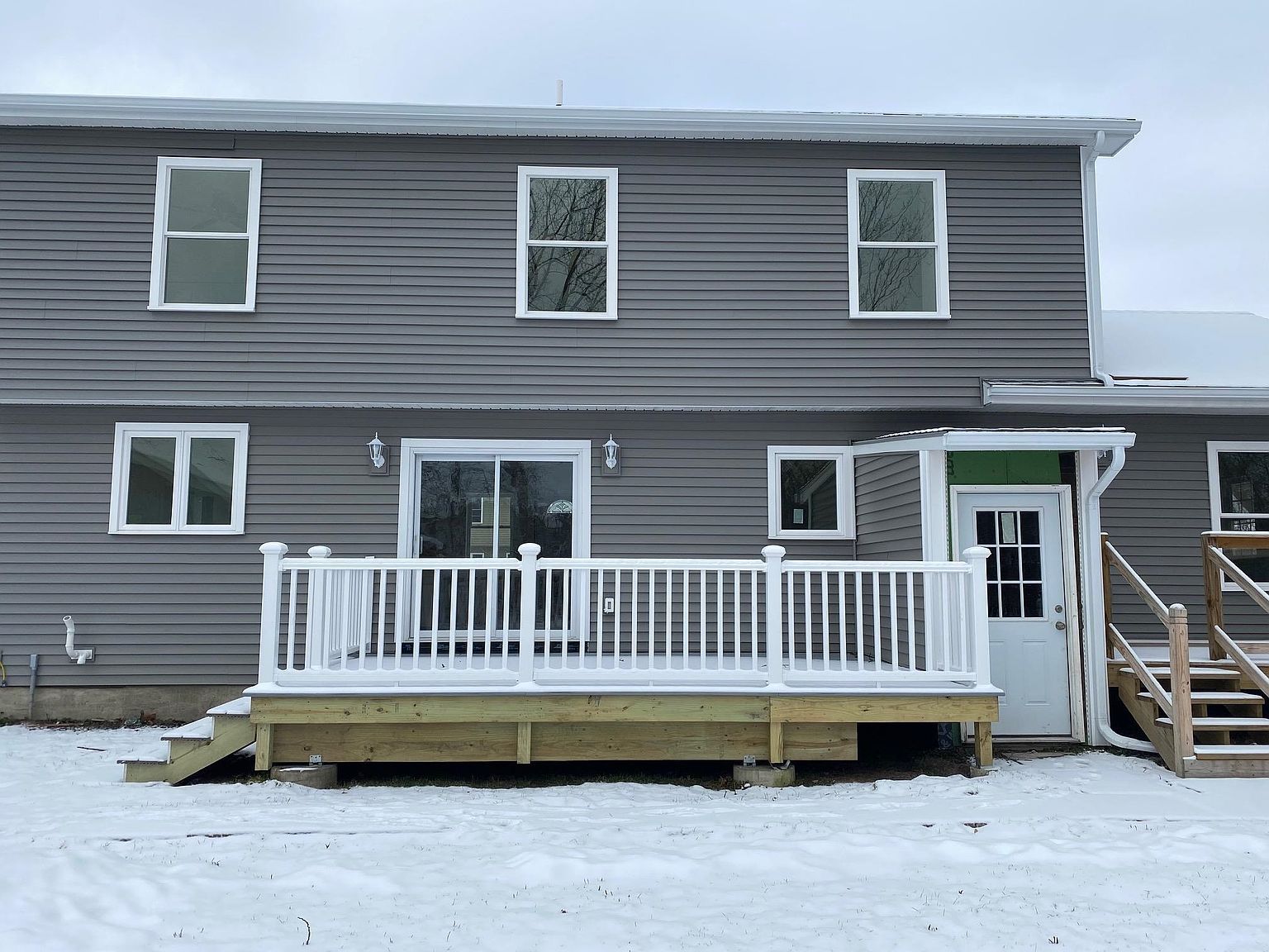 47 Russell St Saint Albans, VT 05478 - Thumbnail 4