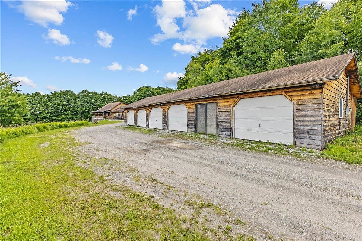 267 Thistle Hill Rd Cabot, VT 05647 - Thumbnail 4