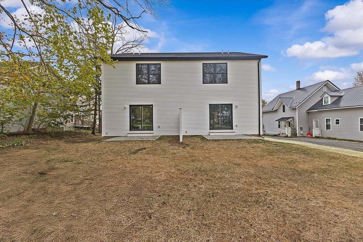 23 Ferris St #102 Saint Albans, VT 05478 - Thumbnail 4