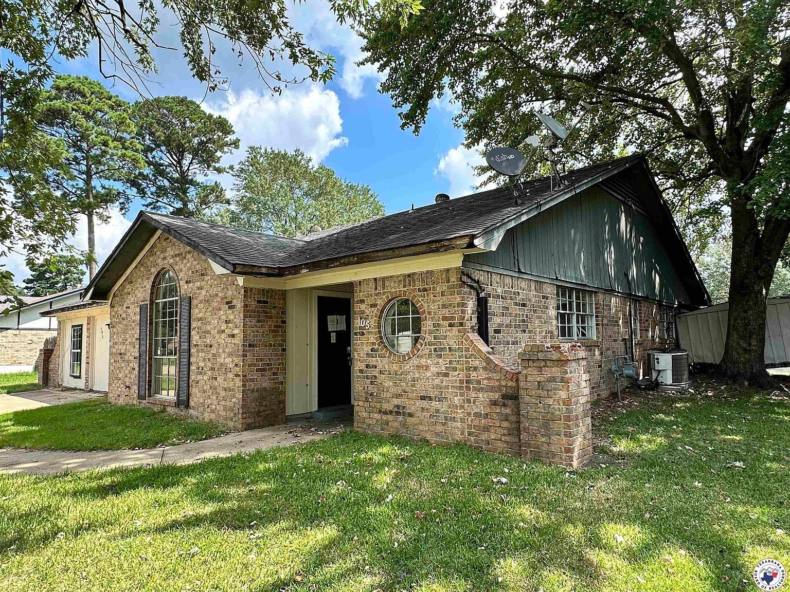 105 Eastline Rd Wake Village, TX 75501 - Thumbnail 4