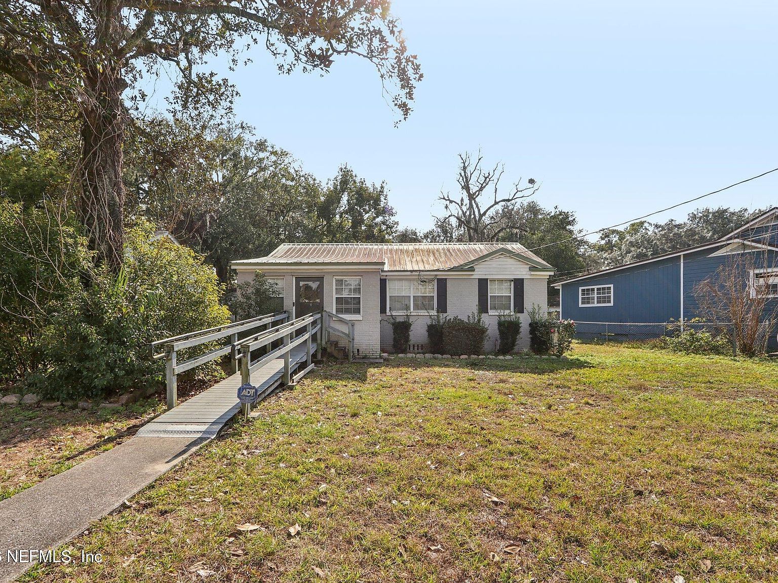 560 W 67th St Jacksonville, FL 32208 - Thumbnail 4