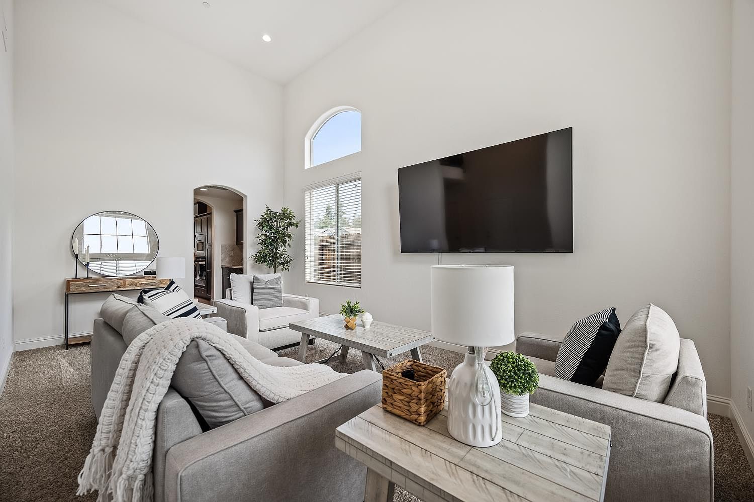 4187 Poe Ave Clovis, CA 93619 - Thumbnail 4