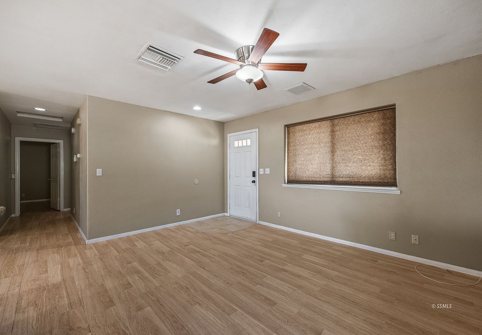 1104 W Coronado Ave Ridgecrest, CA 93555 - Thumbnail 4