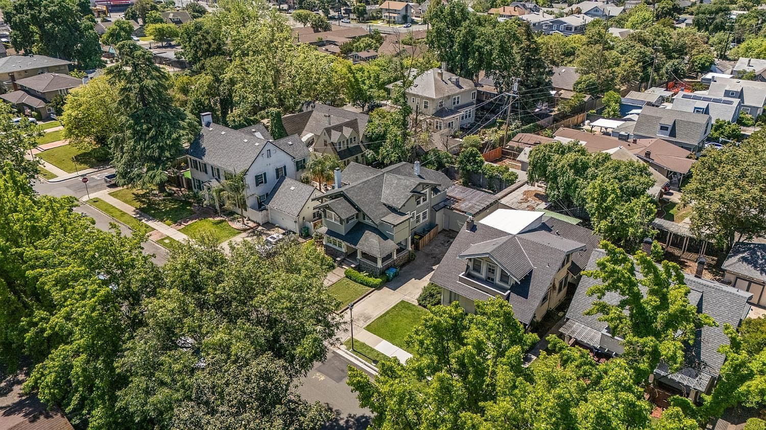 1735 N Hunter St Stockton, CA 95204 - Thumbnail 4