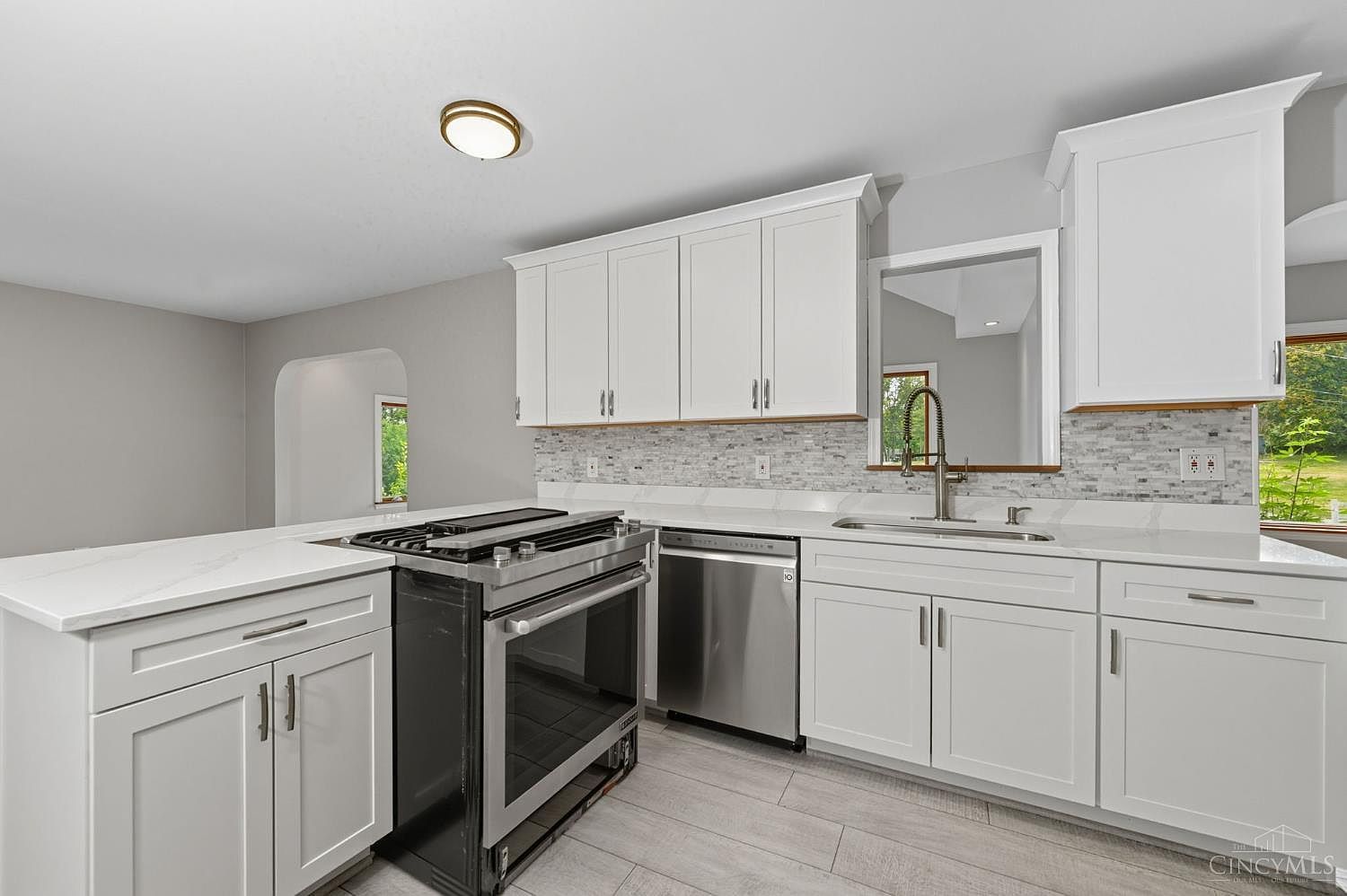 1306 W Loveland Ave Loveland, OH 45140 - Thumbnail 4