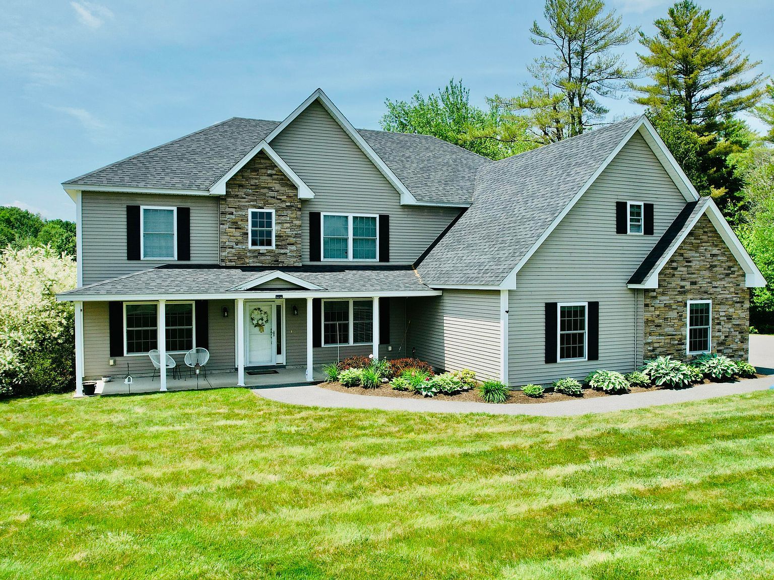 8 Clark Cir Hampden, ME 04444 - Thumbnail 4