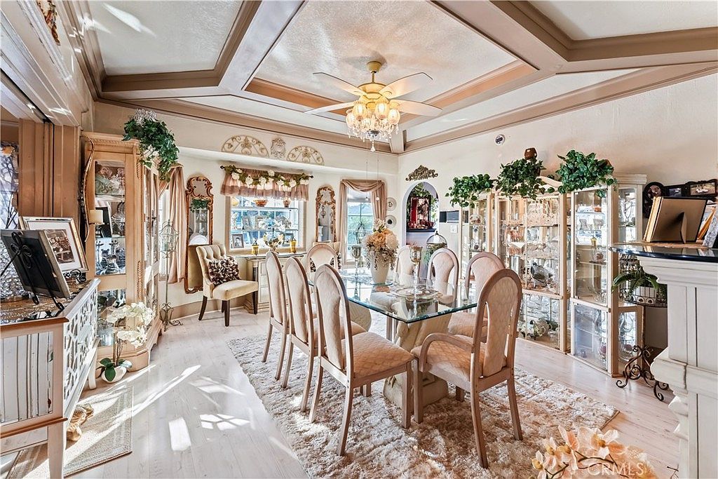 203 N Mesa St San Pedro, CA 90731 - Thumbnail 4