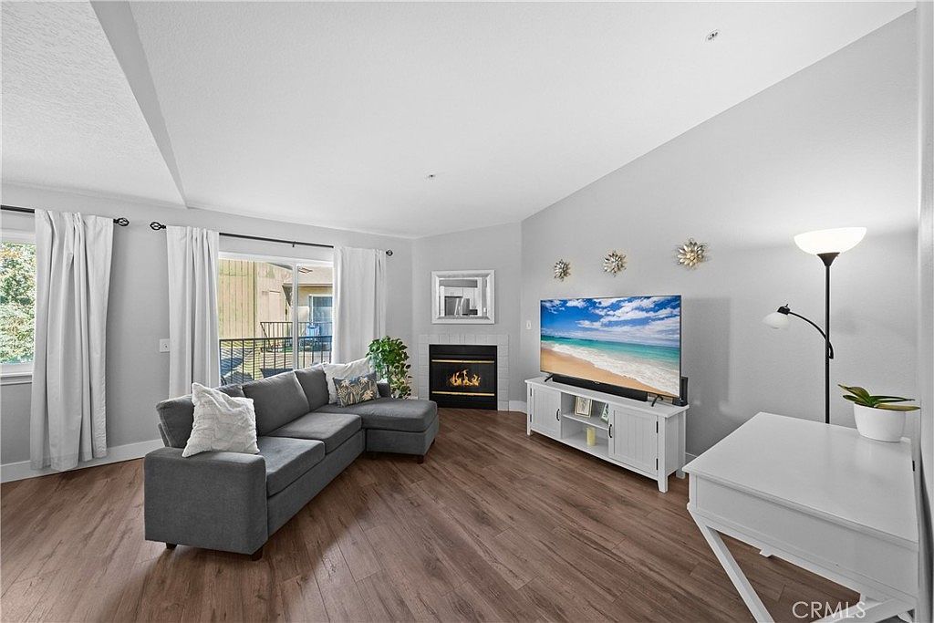 2620 Avenida Del Vis APT 203 Corona, CA 92882 - Thumbnail 4