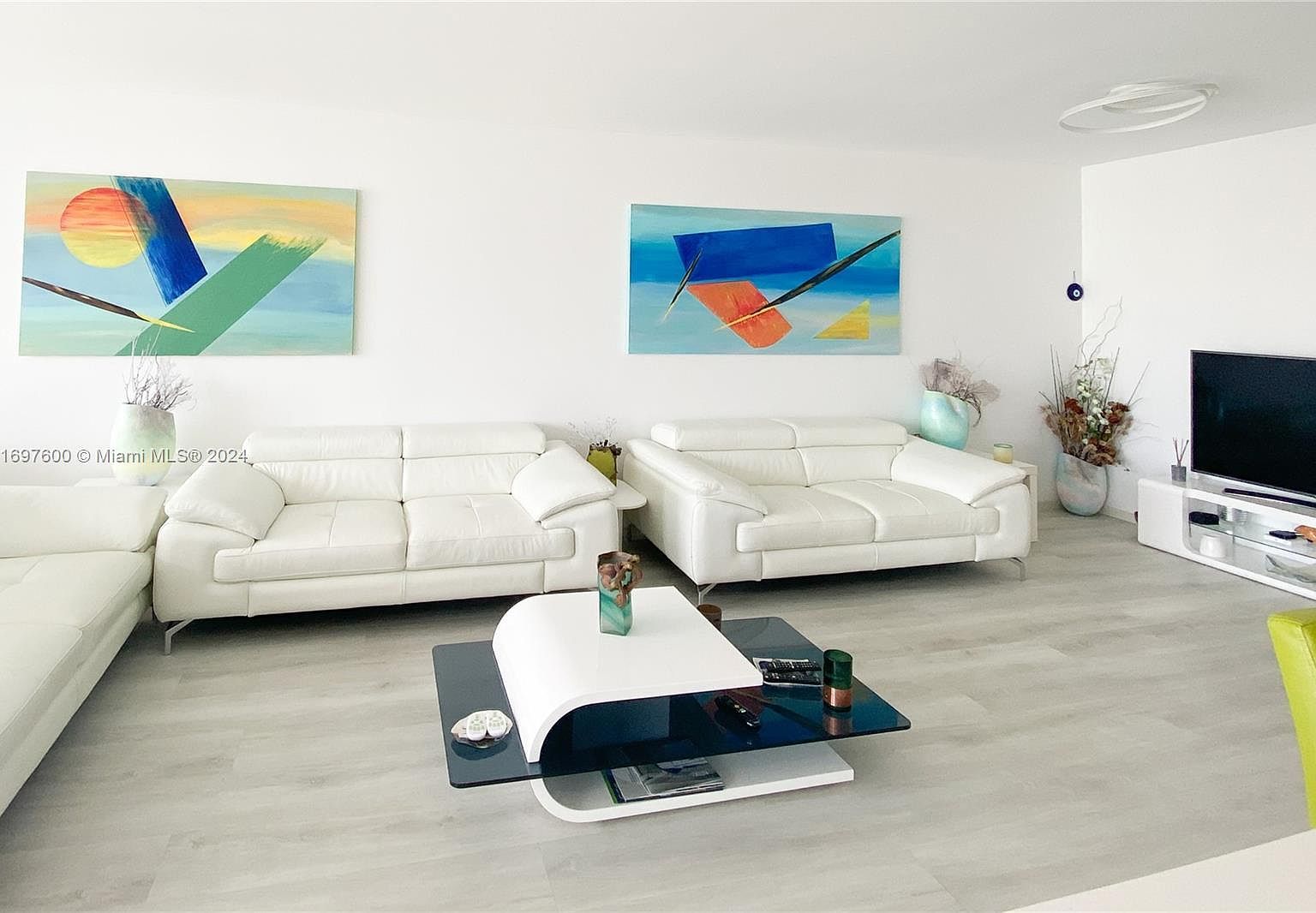 800 Parkview Dr APT 708 Hallandale, FL 33009 - Thumbnail 4