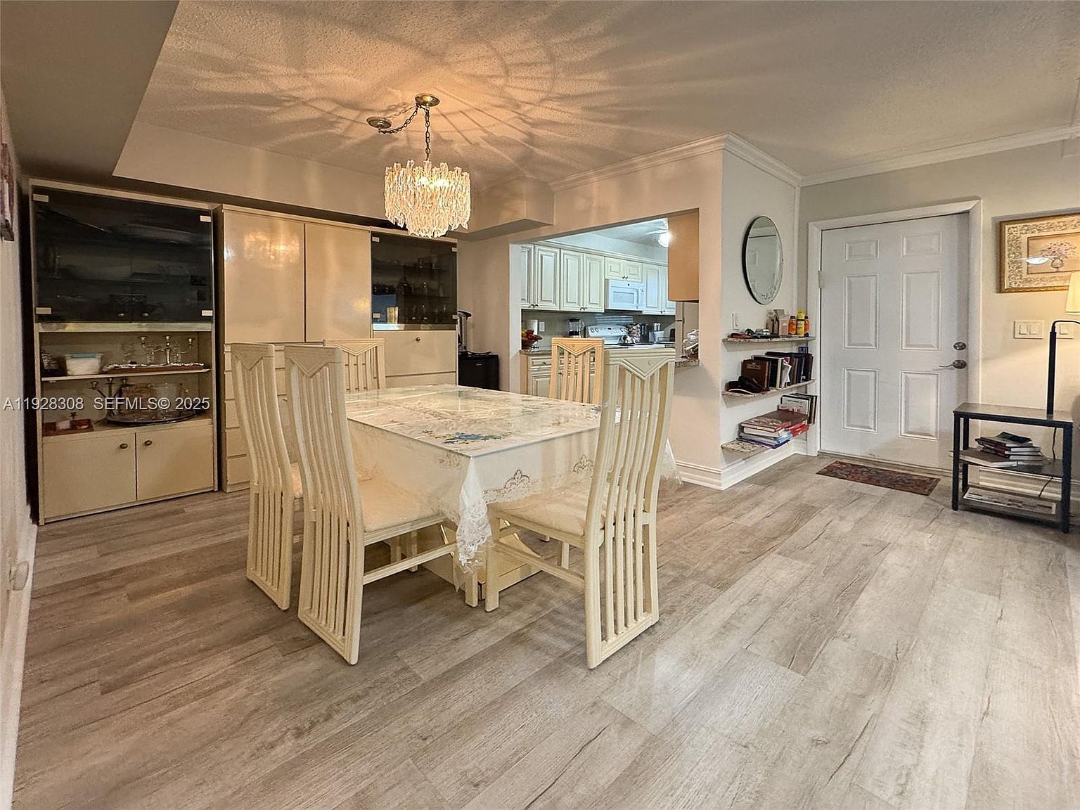 501 Blue Heron Dr APT 220A Hallandale Beach, FL 33009 - Thumbnail 4