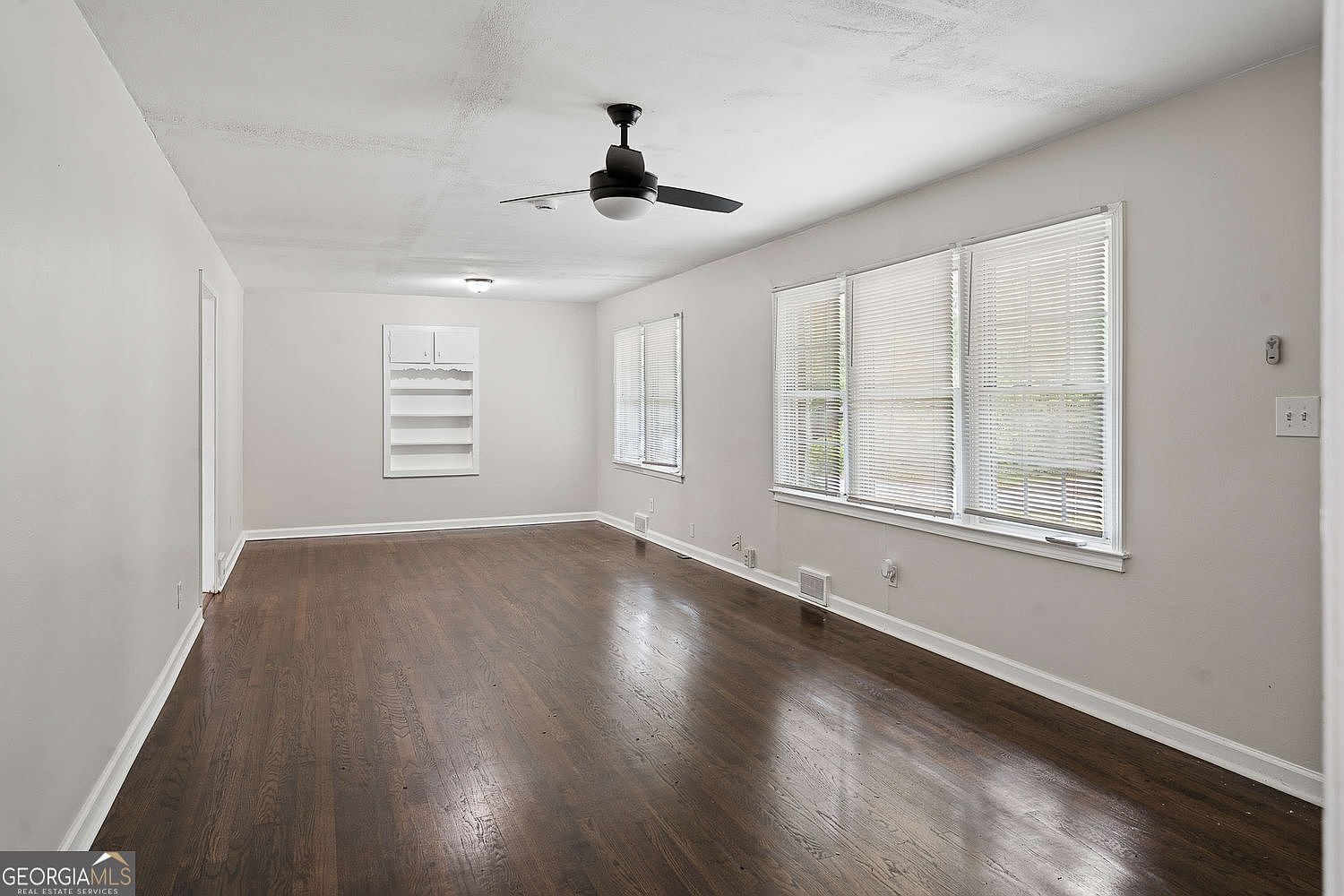 2620 Wiggins St Lithonia, GA 30058 - Thumbnail 4