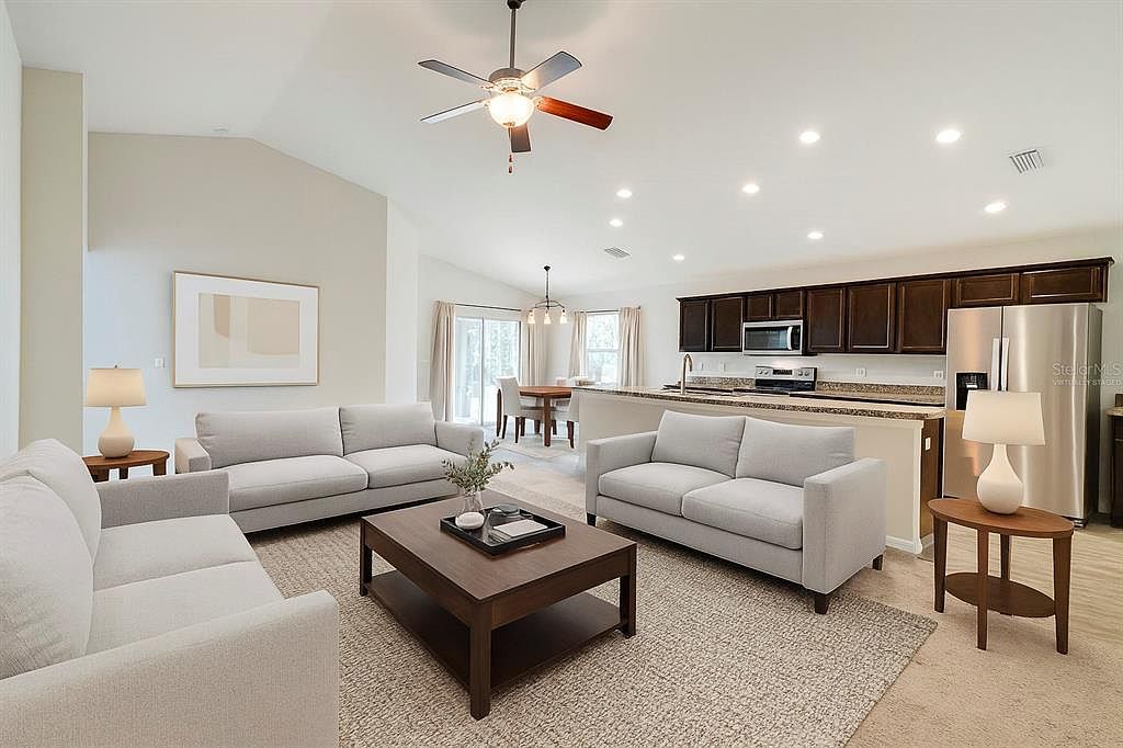 328 Woodland Trl Lady Lake, FL 32159 - Thumbnail 4