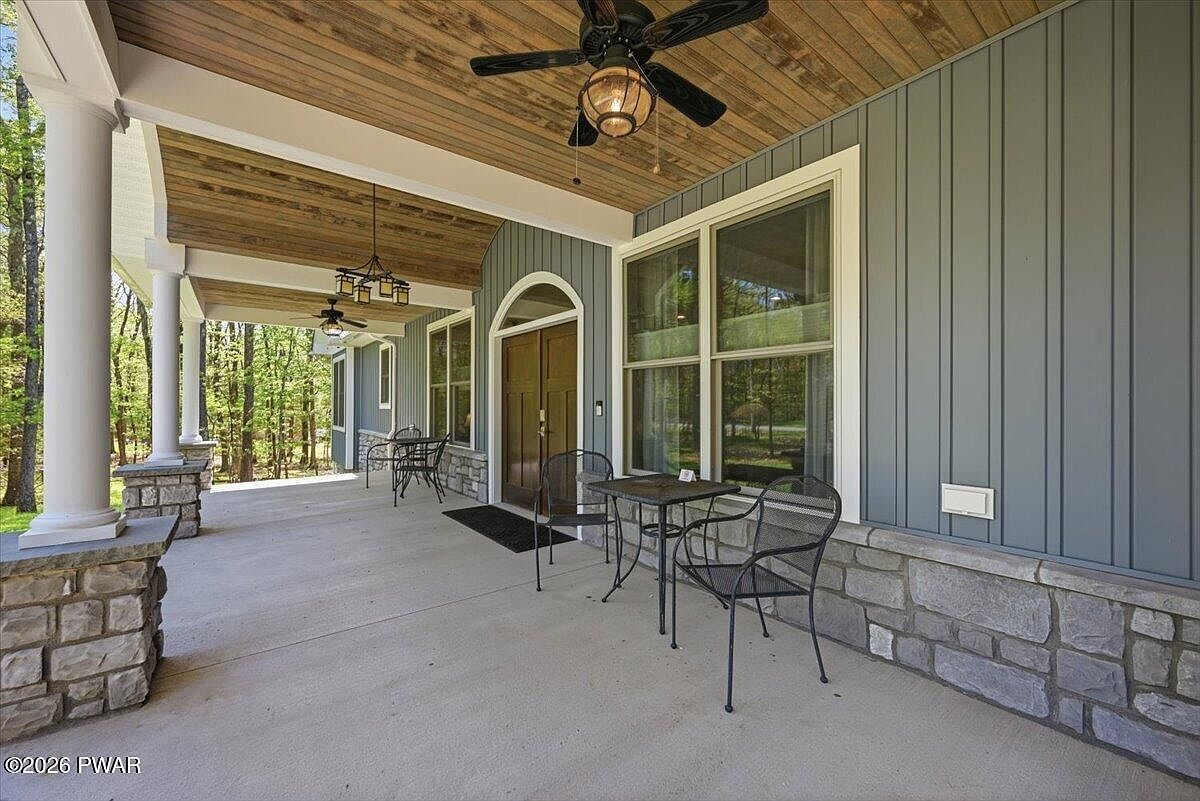 115 Ridgewood Ln Hawley, PA 18428 - Thumbnail 4