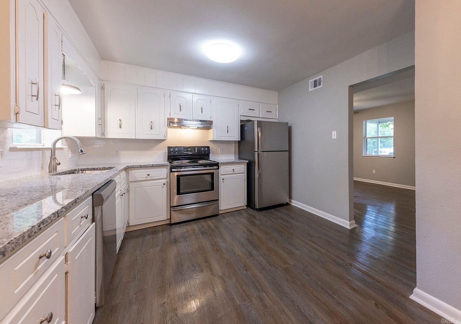 11 Cherry Ct Jacksonville, AR 72076 - Thumbnail 4