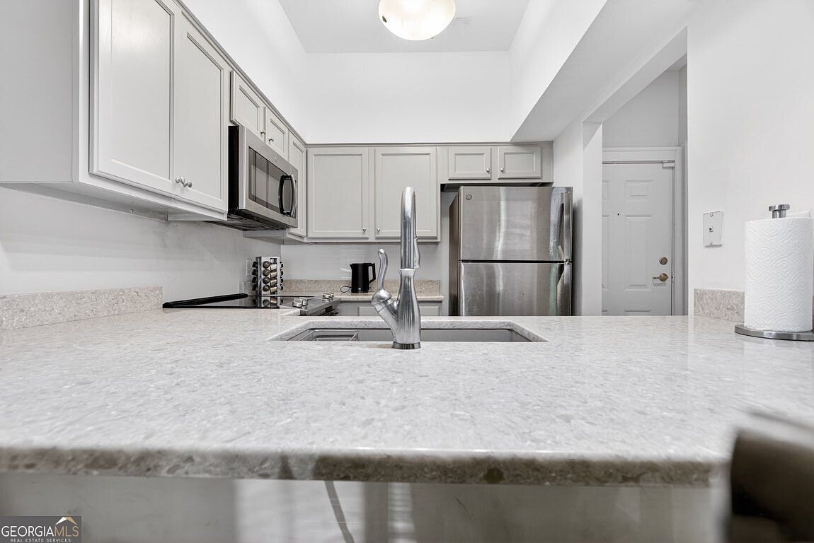 2855 Peachtree Rd #109 Atlanta, GA 30305 - Thumbnail 4
