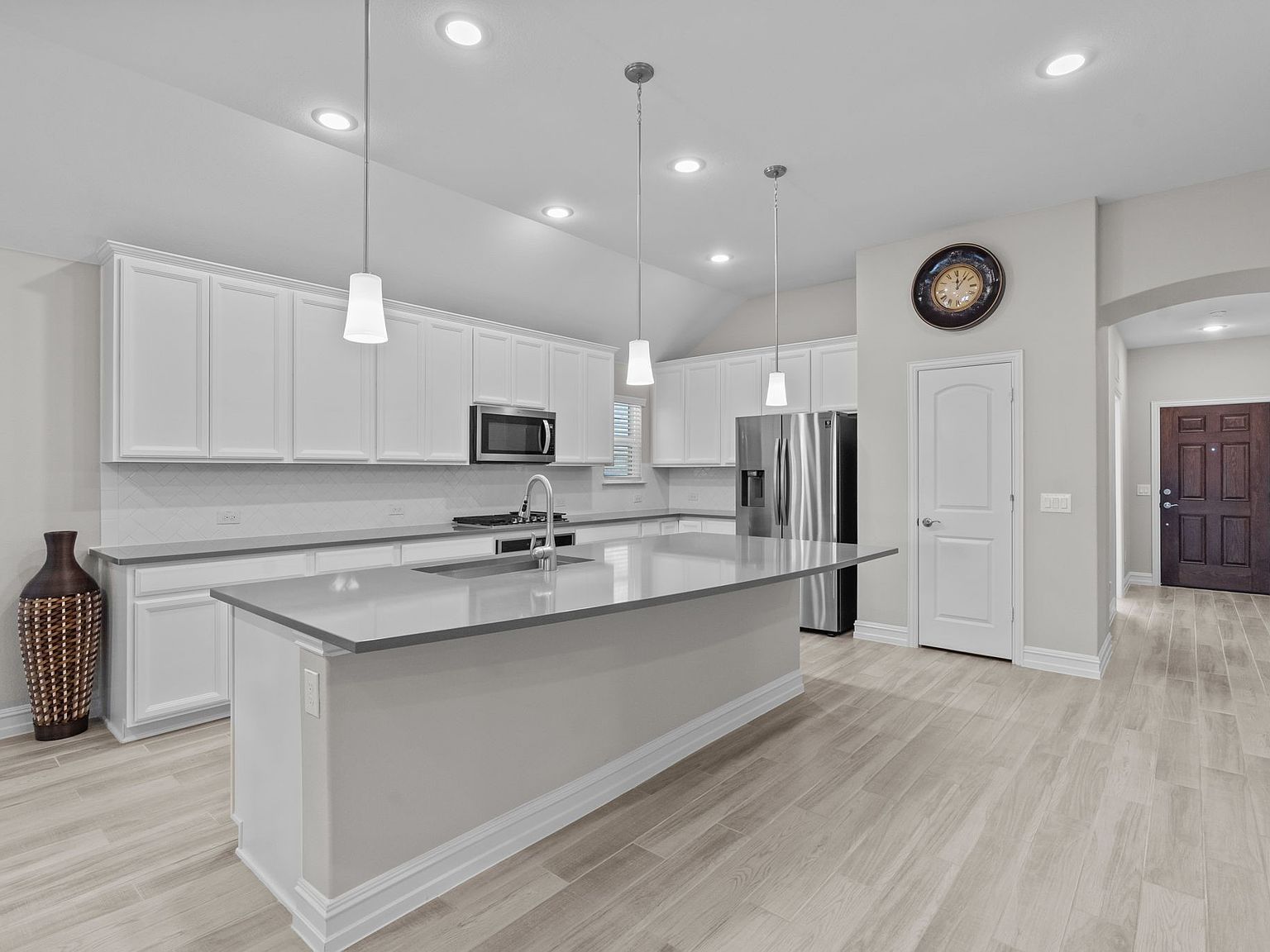 1048 Pinnacle Breeze Dr Fort Worth, TX 76052 - Thumbnail 4