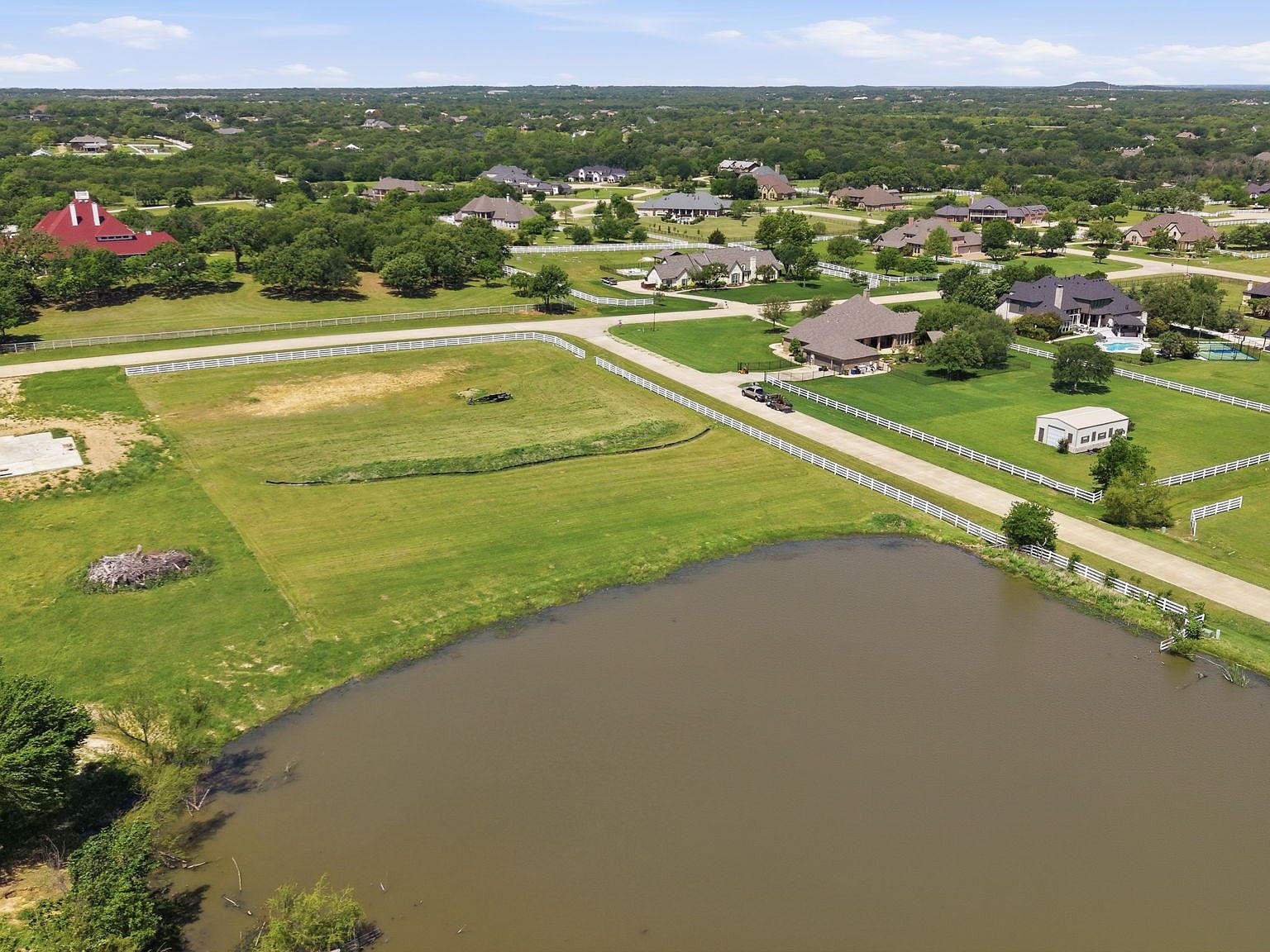 900 Show Master Ct Bartonville, TX 76226 - Thumbnail 4