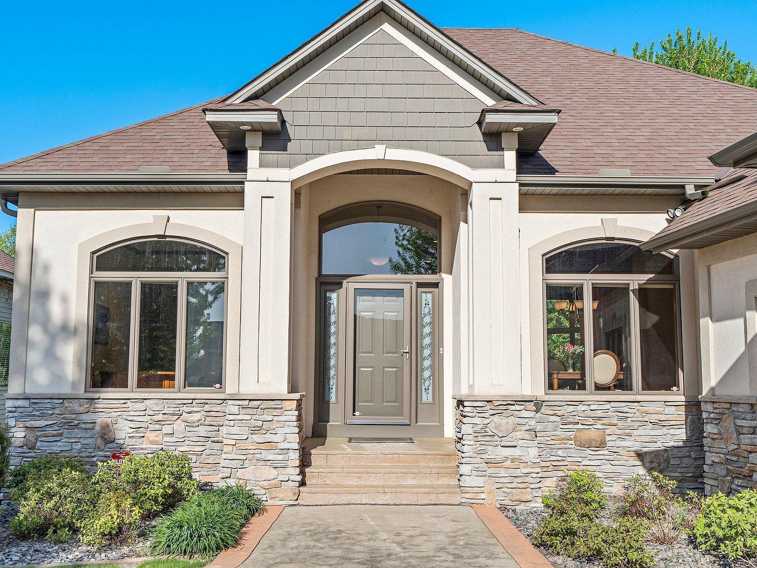 11879 Flanders Cir NE Blaine, MN 55449 - Thumbnail 4