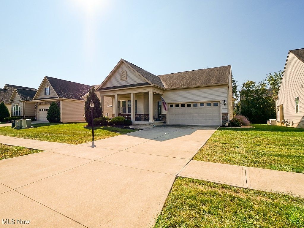 39247 Hawthorne Dr Avon, OH 44011 - Thumbnail 4