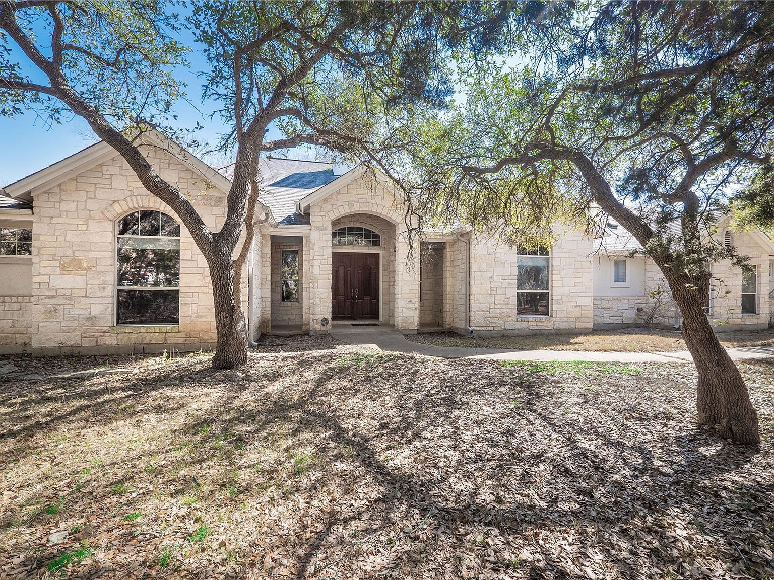 112 Twin Saddles Ln Dripping Springs, TX 78620 - Thumbnail 4