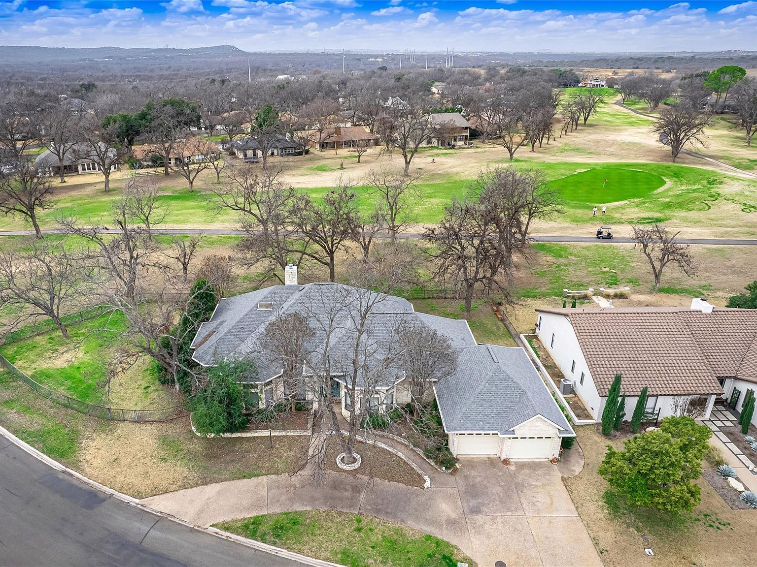 331 Olympia Fields St Marble Falls, TX 78654 - Thumbnail 4