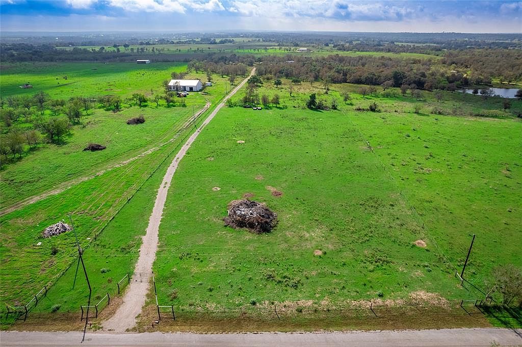 County Road 211 Bastrop, TX 78602 - Thumbnail 4