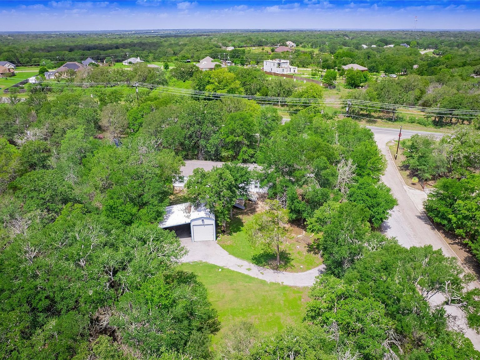 105 Alum Creek Dr Cedar Creek, TX 78612 - Thumbnail 4