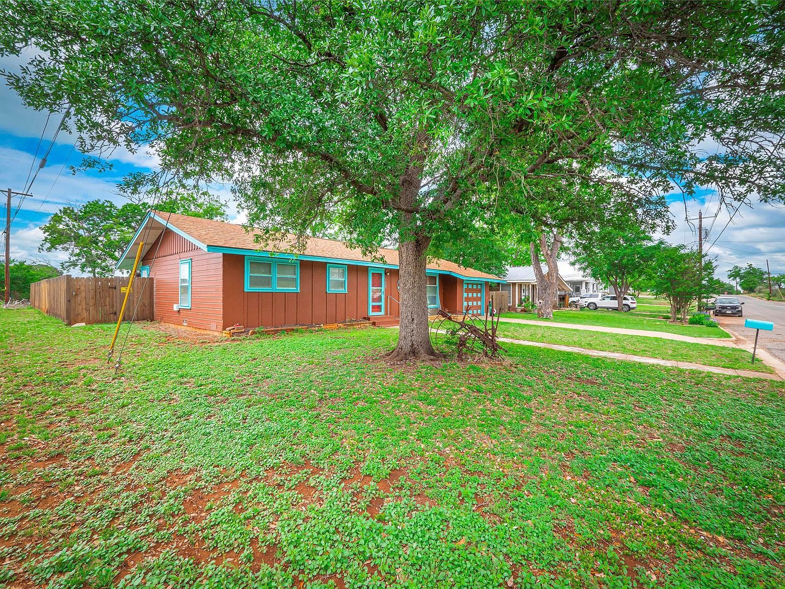 1207 Flag St Llano, TX 78643 - Thumbnail 4