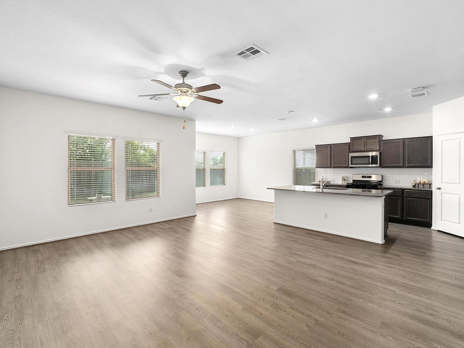 21701 Urraca Ln Pflugerville, TX 78660 - Thumbnail 4