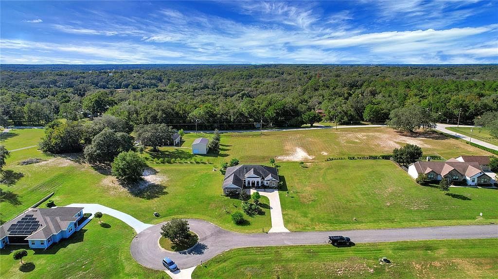 4560 Highcrest Vw Lady Lake, FL 32159 - Thumbnail 4