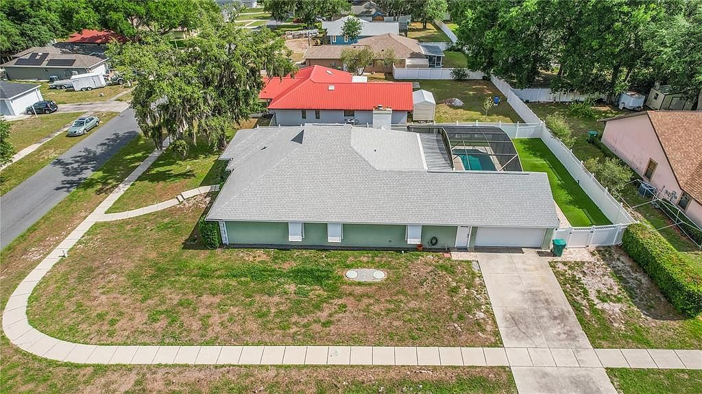 317 Woodland Trl Lady Lake, FL 32159 - Thumbnail 4