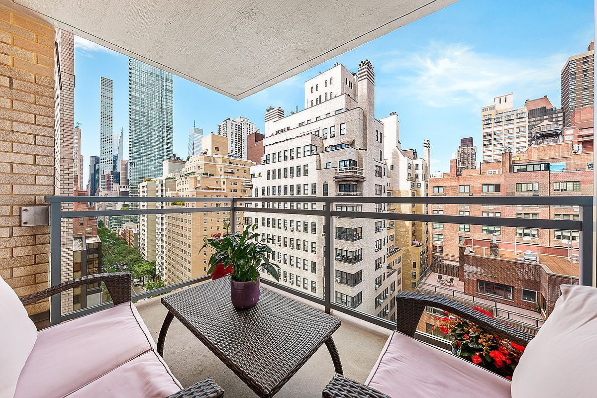 400 E 56th St APT 17G New York, NY 10022 - Thumbnail 4