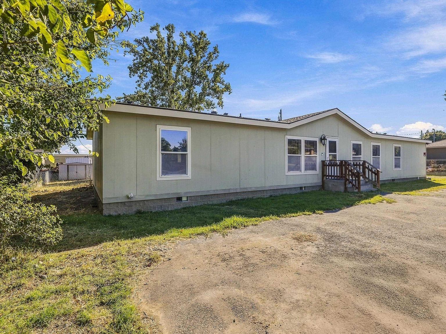 203 S Edison St Kennewick, WA 99336 - Thumbnail 4