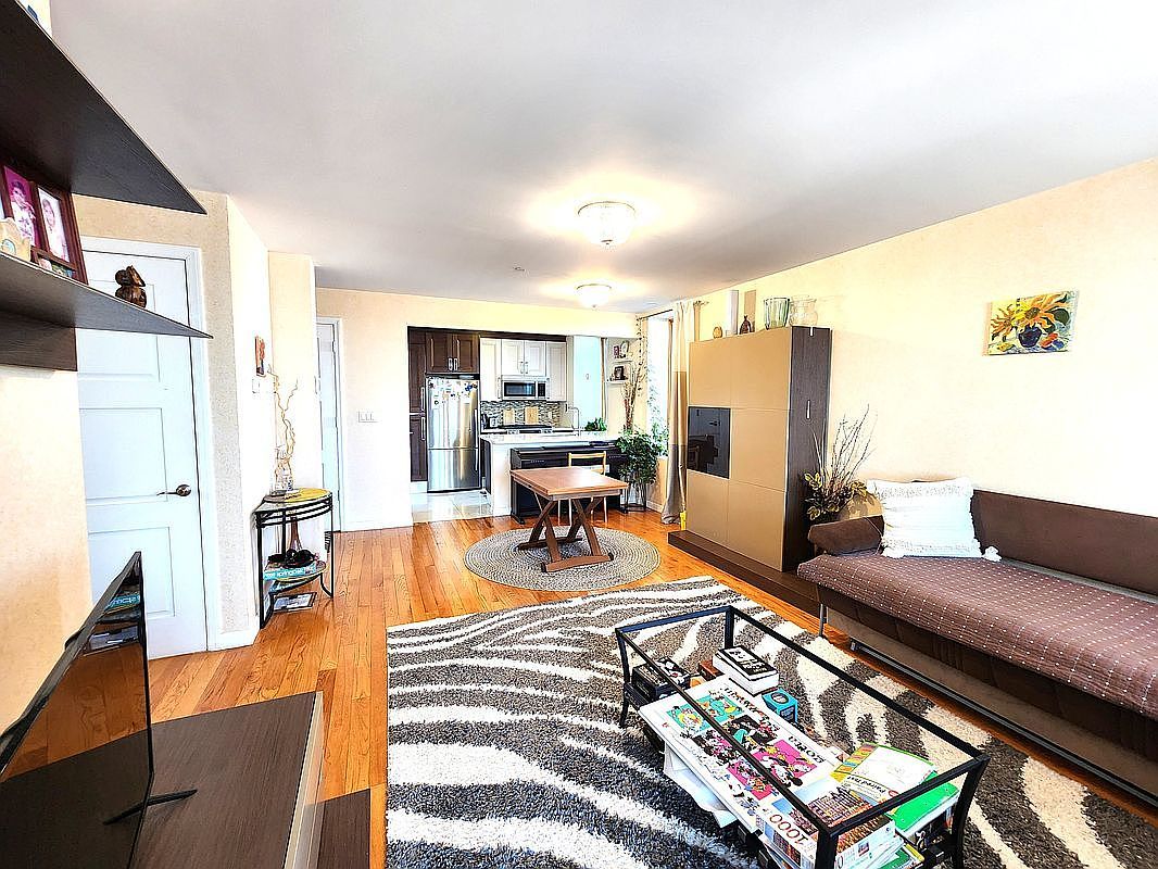 129 W End Ave APT 3B Brooklyn, NY 11235 - Thumbnail 4