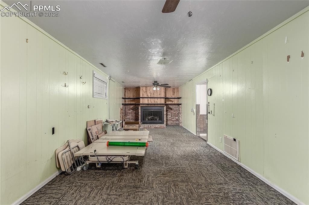 914 Arrawanna St Colorado Springs, CO 80909 - Thumbnail 4