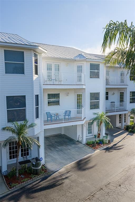 103 Shoals Cir North Redington Beach, FL 33708 - Thumbnail 4