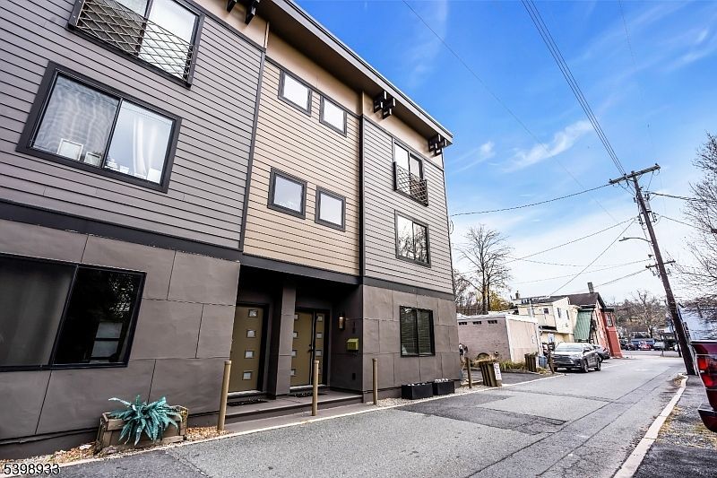 10 McCreadys Aly Lambertville, NJ 08530 - Thumbnail 4