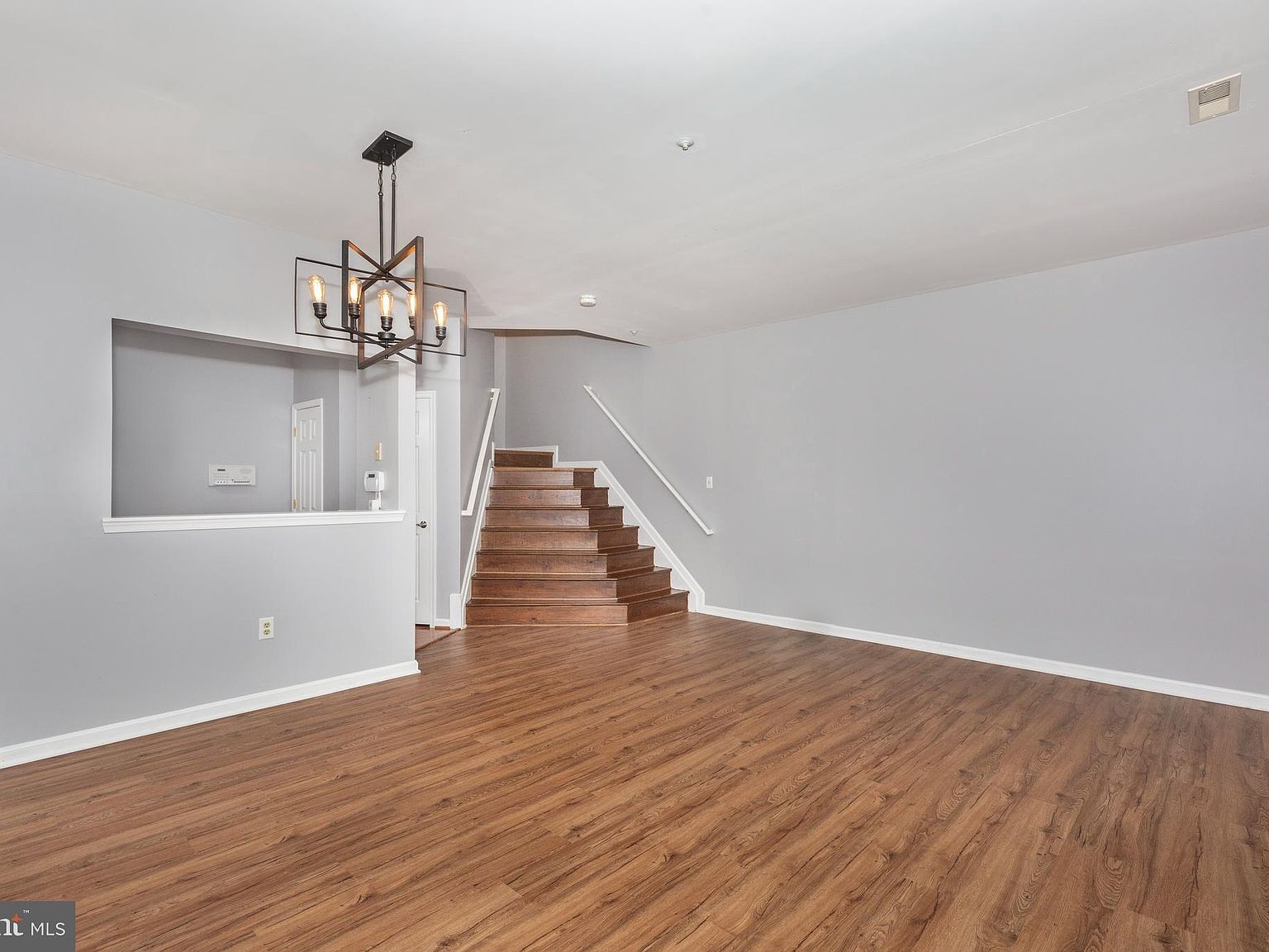 313 Three Sirens Ct Odenton, MD 21113 - Thumbnail 4