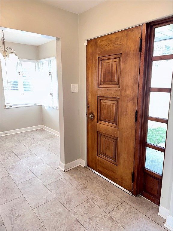 392 Center Grange Rd Monaca, PA 15061 - Thumbnail 4