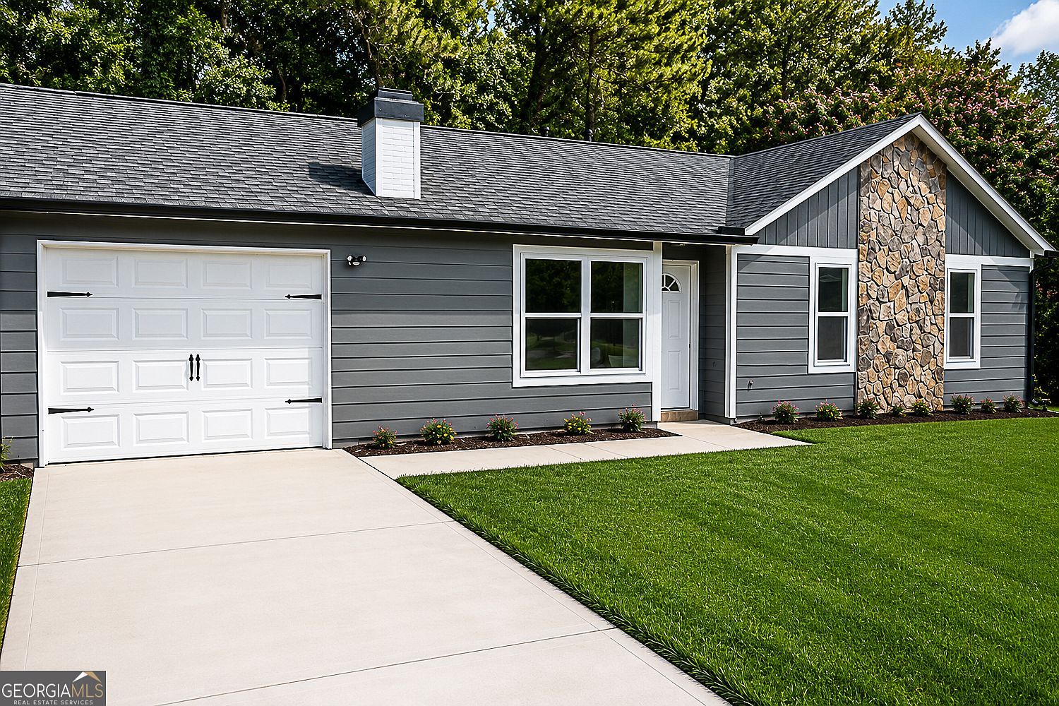 1818 Petite Ln Lithonia, GA 30058 - Thumbnail 4
